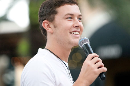 scotty-mccreery-456-101812